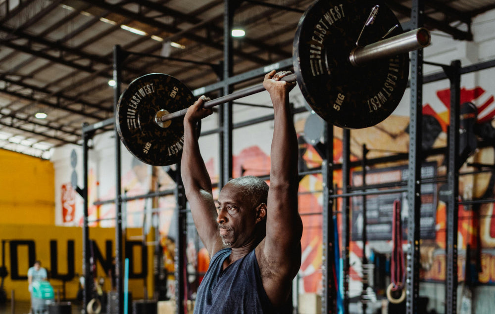 Push press : puissance, épaules et transfert d’énergie