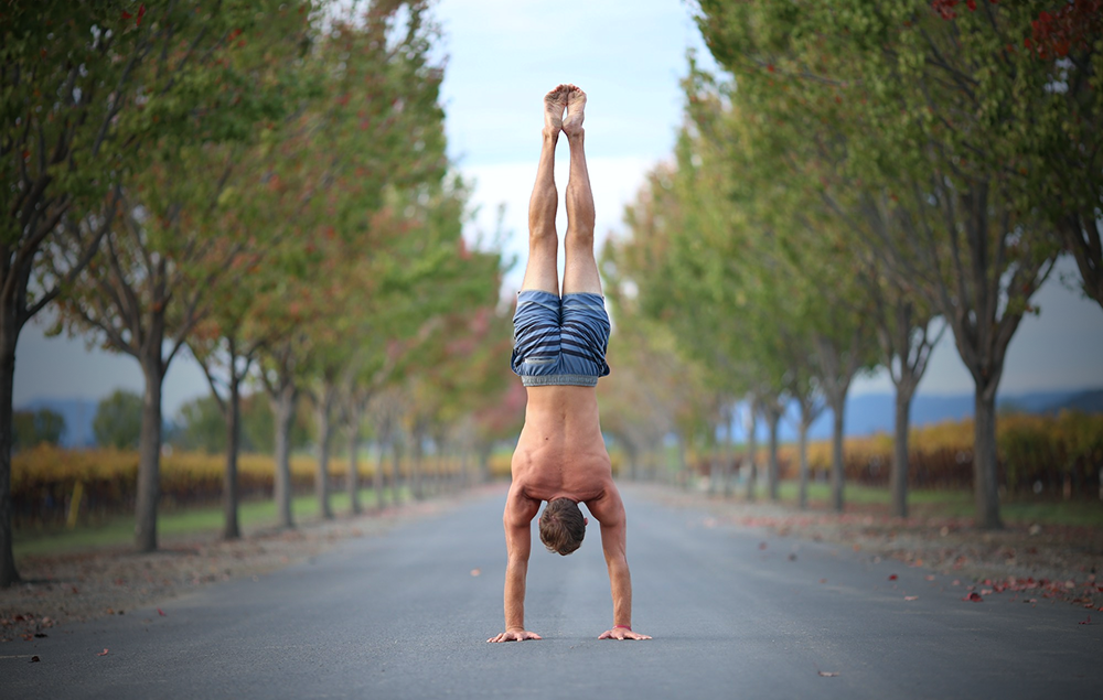 Le handstand pour les nuls : apprendre l’équilibre étape par étape ...